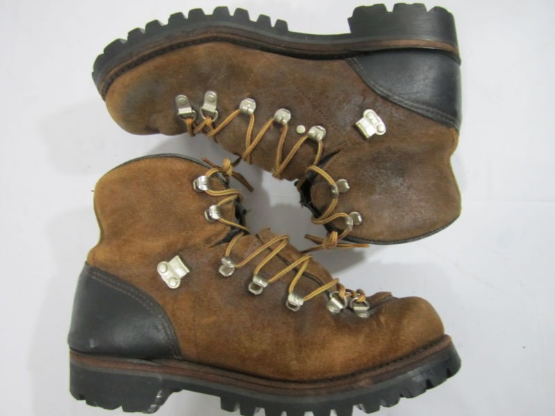 Brevettata Montagna Mountaineering Boots Vibram Soles