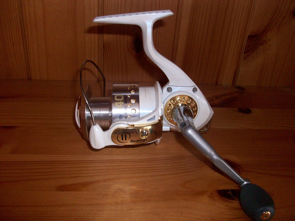 Quantum SU40F 40 Surge Inshore 11 Bearing Spinning Reel   NEW