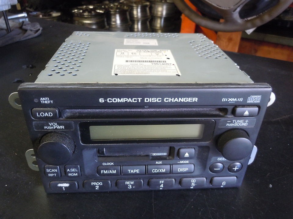 2005 06 HONDA CRV AM/FM CASSETTE CD PLAYER