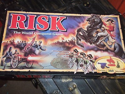 Board Game Risk version with miniature soldiers horses cannons 6mm 