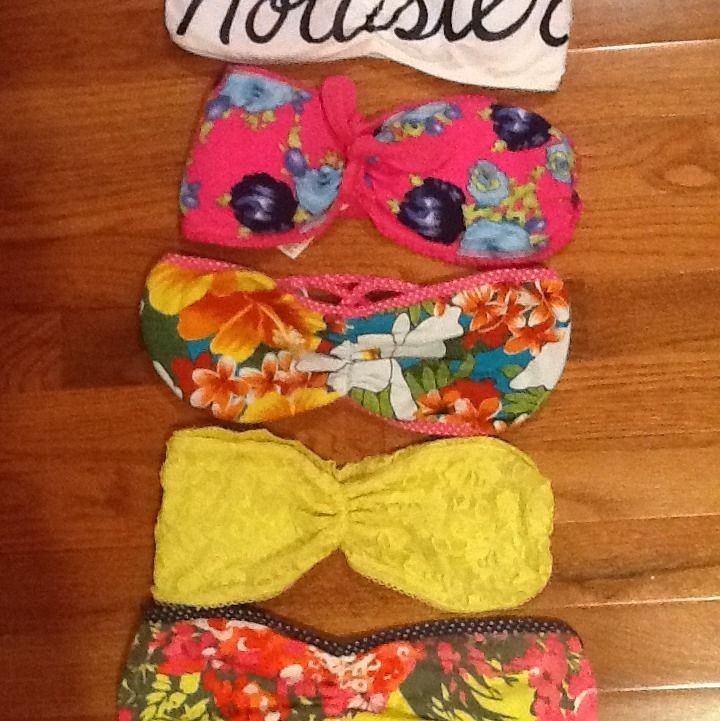 Lot Of 5 Hollister Bandeaus sizes S and XS. *Adorable* Beautiful 