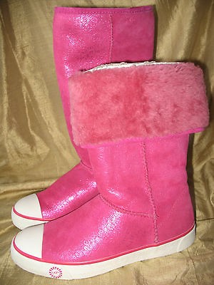 UGG Delaine size 7 (eu 38 ) Metallic Cerise logo suede 3070 PINK