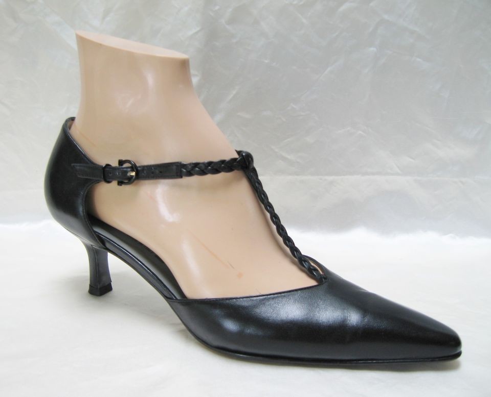 FERRAGAMO BLACK CALFSKIN DORSAY T STRAP POINTED TOE PUMP   6.5B   EUC