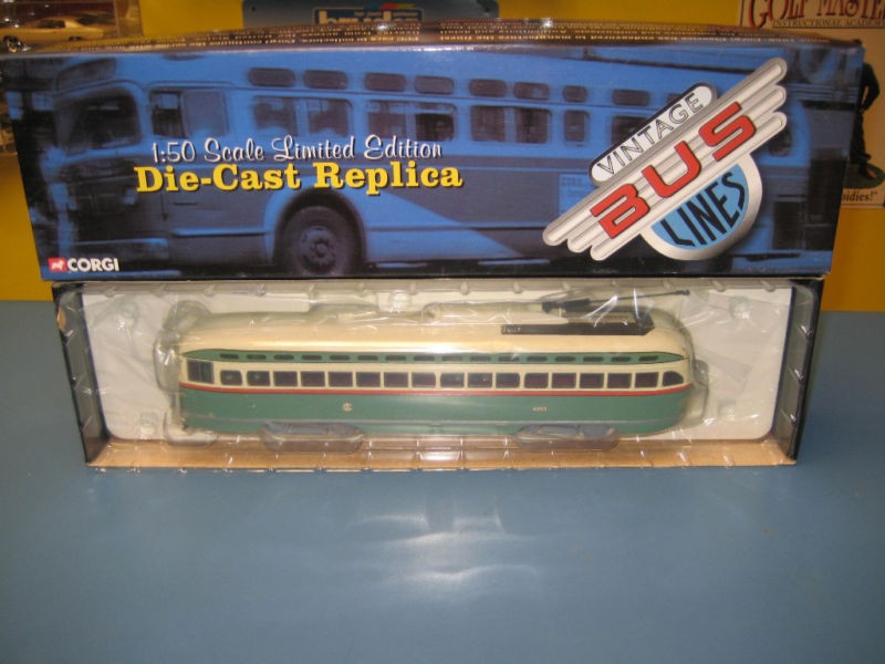 CORGI PCC STREETCAR CSL CHICAGO SURFACE LINES NIB