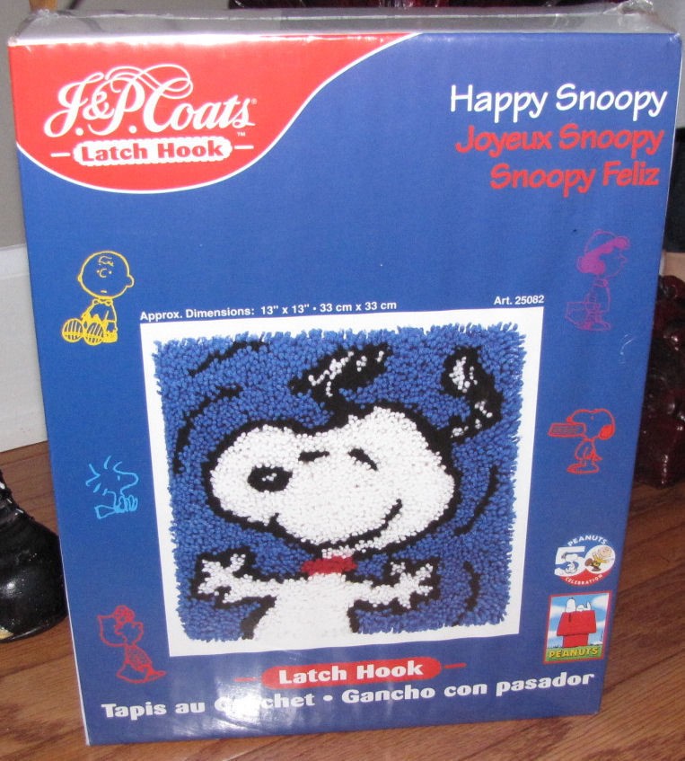 Coats HAPPY SNOOPY Peanuts Latch Hook Rug 13 x 13 Ready To 