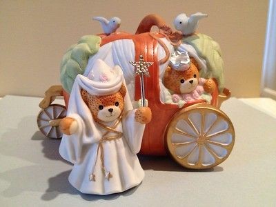 Lucy & Me ENESCO Cinderella Music Box Pumpkin Carriage