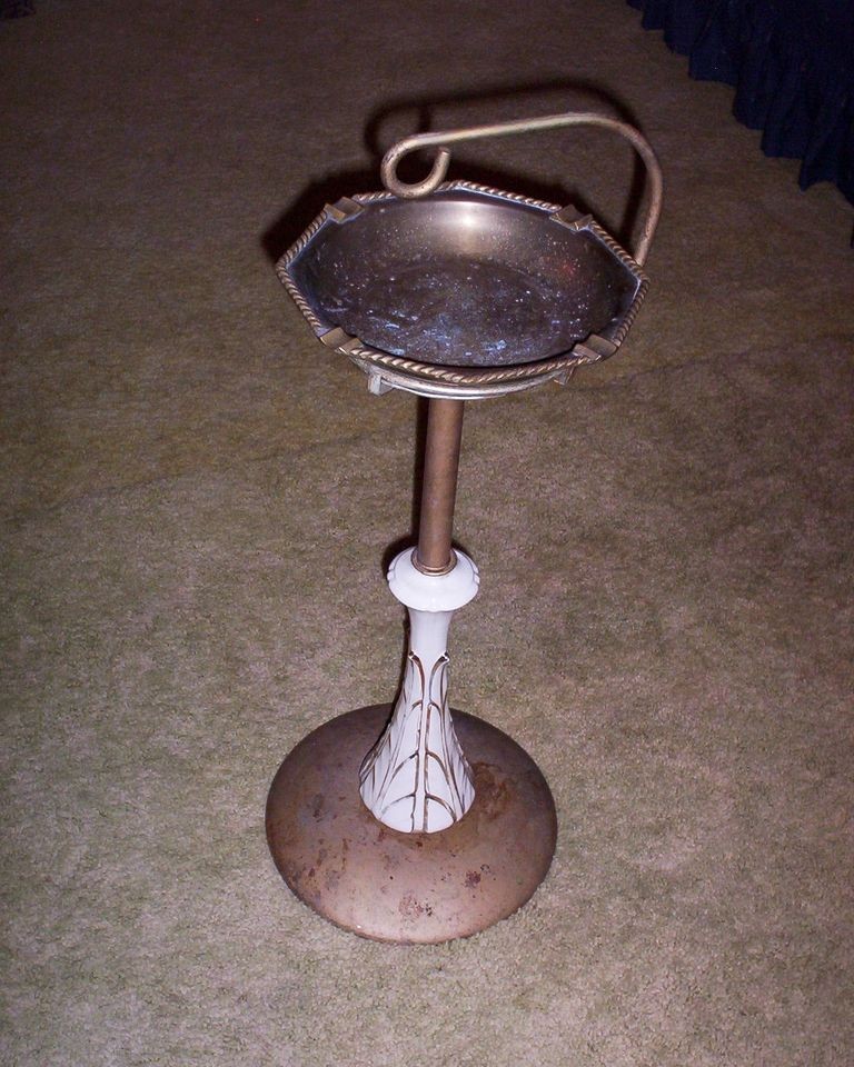 VINTAGE RETRO MID CENTURY PORCELAIN METAL & BRASS SMOKING STAND 