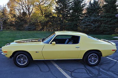 Chevrolet  Camaro z28 1970 RS Z28 camaro daytona yellow checkerboard 