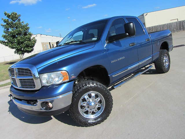 Dodge  Ram 2500 DIESEL 4X4 04 Ram 2500 (LARAMIE) 5.9L Cummins H.O T 