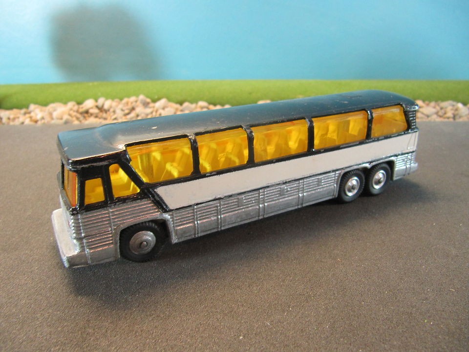 Corgi Junior Diecast MC 8 Americruiser Greyhound Bus (HAND PAINTED) 1 