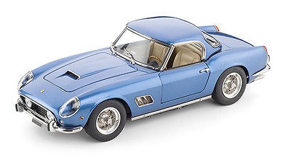 CMC 1961 Ferrari 250 GT SWB California Spyder Blue w/Top LE 2500 CMC 