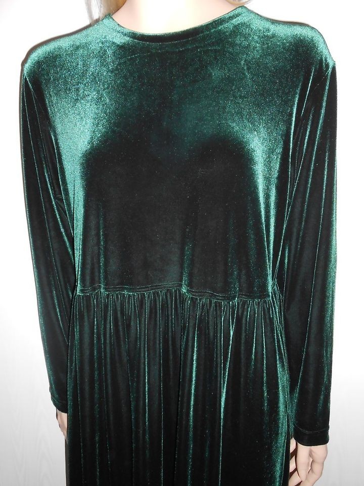 Jacqueline Ferrari Dark Green Long Sleeve Holiday Christmas Velour 