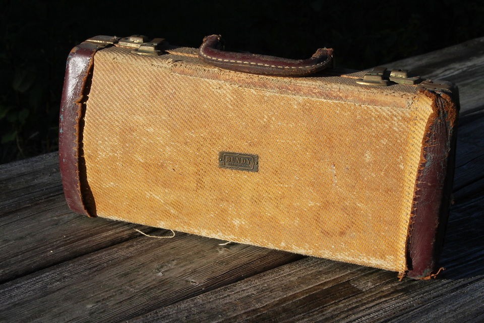 Vintage Clarinet with Case Bundy Musical Instrument