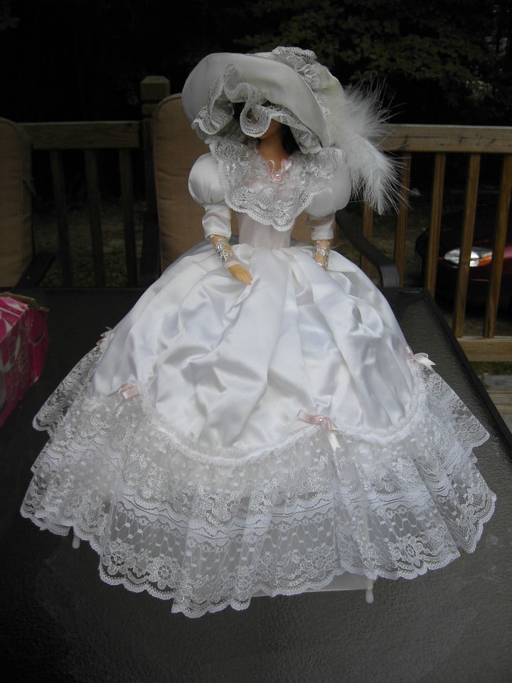 Vintage Doll   Anita The Bride Musical Doll Collectible Bride Wedding 