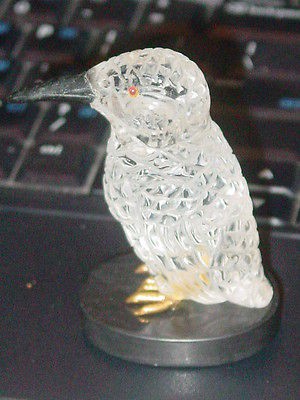   CARVED STONE, GARNET EYES QUARTZ CRYSTAL CARVED TUCAN ? PARROT