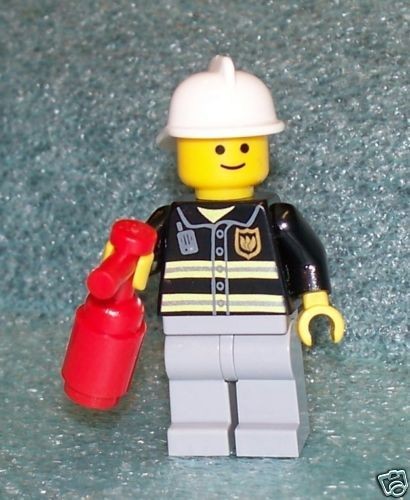 L10018 FIREMAN LEGO minifig ** NEW **