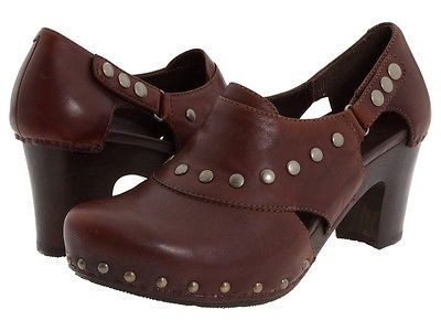 Dansko Womens Ryder Full Grain Leather Closed Back Clogs Brown 