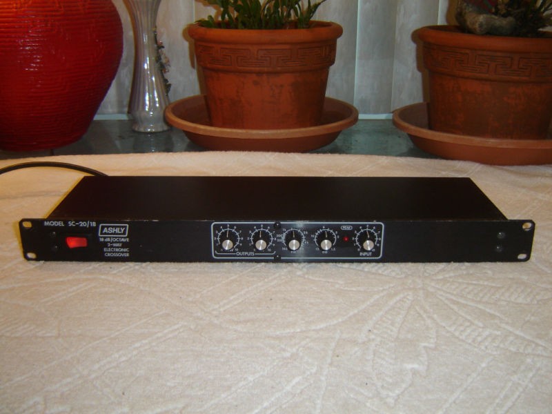 Ashly SC 20/18, 2 Way Electronic Crossover, Vintage Rack