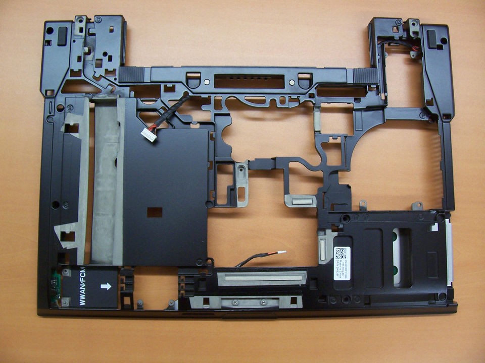 DELL LATITUDE E6400 ATG BOTTOM BASE ASSEMBLY (W125F) [A]