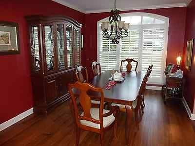 Thomasville Martinique Dining Room Furniture Set