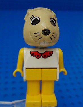 LEGO Fabuland Figure Bunny Rabbit 4   Collar Pattern