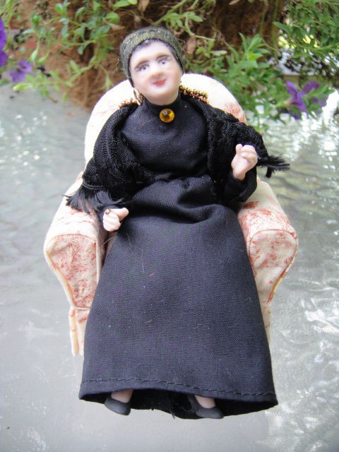 Dollhouse Miniatures ~ Porcelain Doll ~ Old Fashioned Gypsy or Fortune 