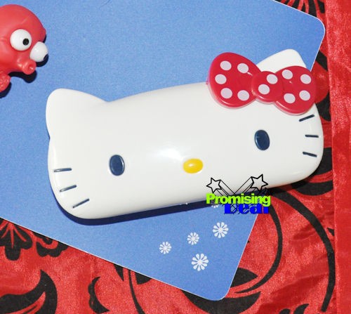 Brand New Cute Hello Kitty Hard Shell Glasses Eyeglass Case Box