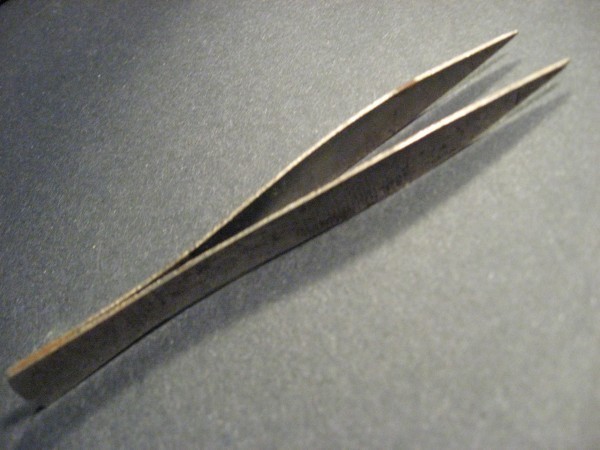 Vintage Metal Tweezers~Medic​al Equipment~4.5​~First Aid