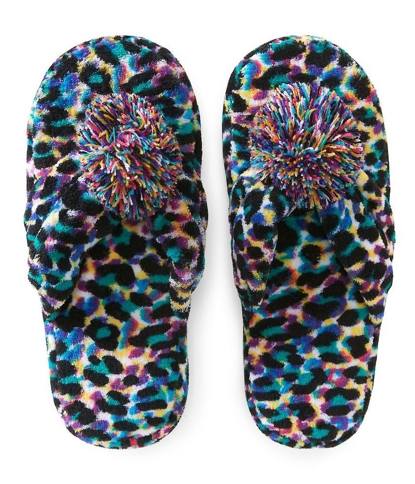 Aeropostale womens pom fuzzy flip flop house shoes   Style # 9576