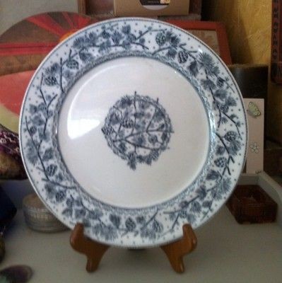 Grindley&Co. Oxford Plate Pinecone Design 9.5