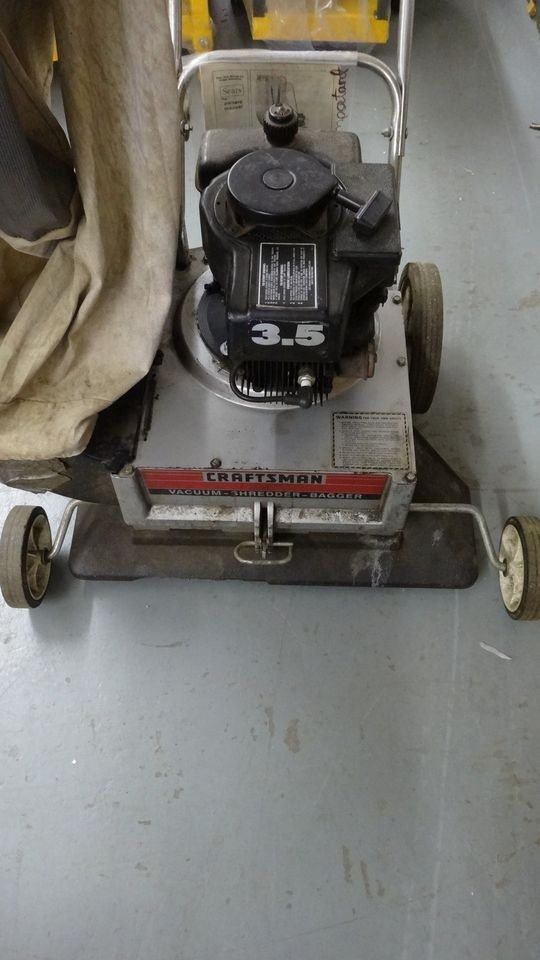 Craftsman 190cc* 4-N-1 Plus Chipper/Shredder Yard Vacuum, SOUTH  KC/Grandview INDOOR-OUTDOOR November