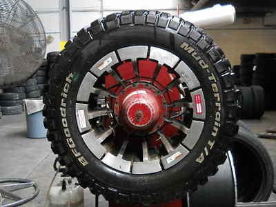 ONE BFGoodrich 305/55/20 TIRE MUD TERRAIN T/A KM2 BAJA CHAMPION E 