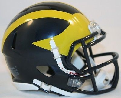 MICHIGAN WOLVERINES   Riddell Speed Mini Helmet