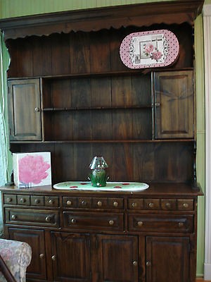 Habersham Plantation Pine 2 Piece Hutch