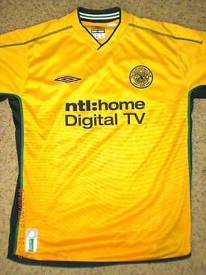 Umbro CELTIC FC YELLOW jersey ADULT SIZE MEDIUM VAPA TECH PRE OWNED