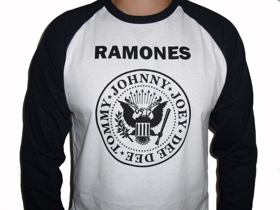 ramones t shirt in Mens Clothing