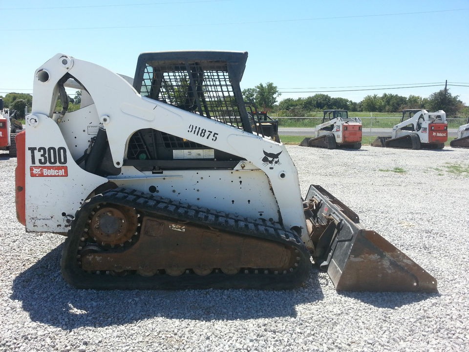 bobcat t300 in Skid Steer Loaders