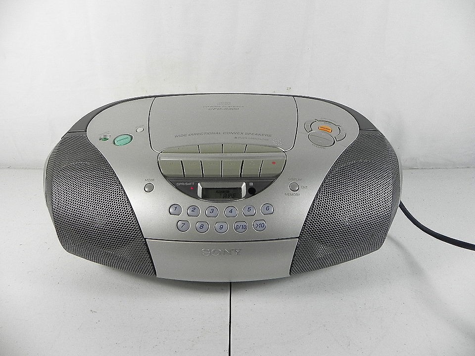 Sony Boombox AM/FM CD Cassette Stereo Radio CFD S5300 Portable