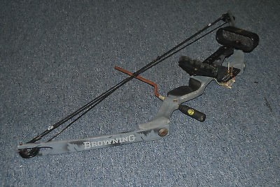 BROWNING SUMMIT II COMPOUND BOW HUNTING SUSA2 USED GOOD CONDITION FREE 