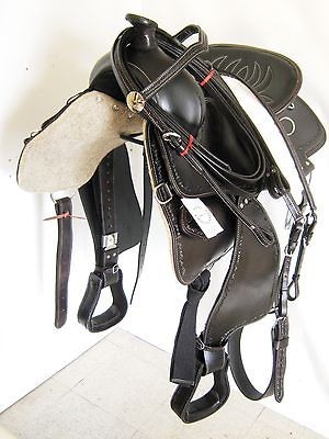 WESTERN ENDURANCE SADDLE SET WITH HORN BLACK 16 **NEW** (1022)