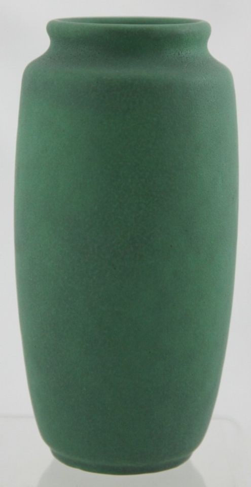 TECO 6 ARTS & CRAFTS VASE MATT GREEN DOUBLE MARK MINT