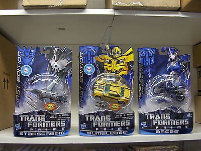 LOT OF (3) TRANSFORMERS PRIME (FIRST EDITION) STARSCREAM, BUMBLEBEE 