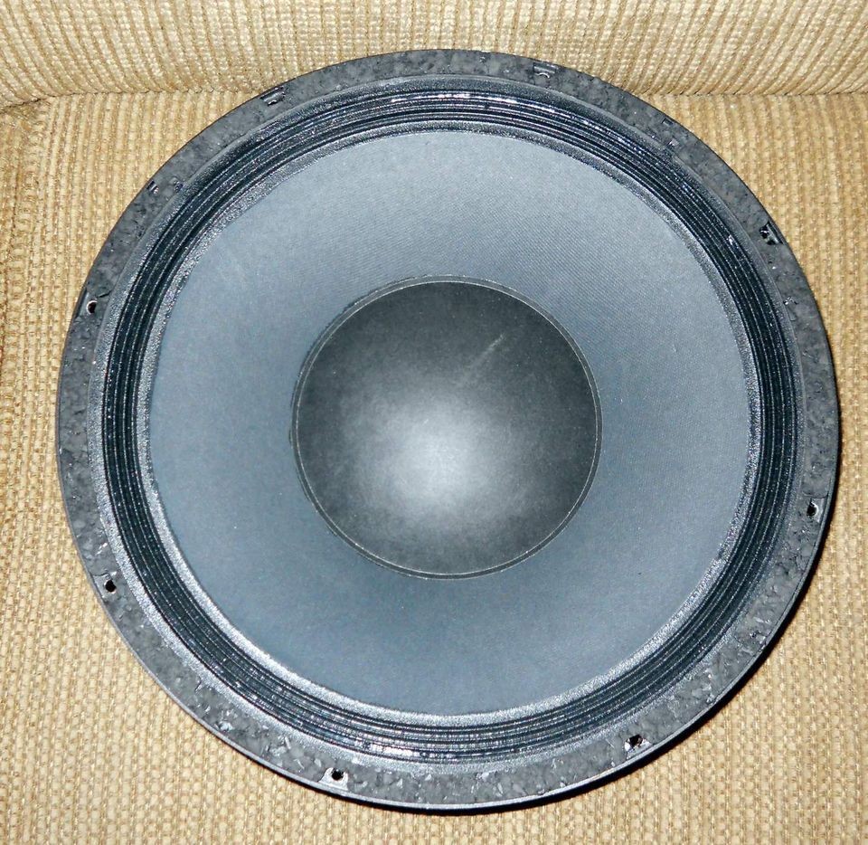 MACKIE LN15/3002 8 OHM 15 NEO WOOFER fresh recone