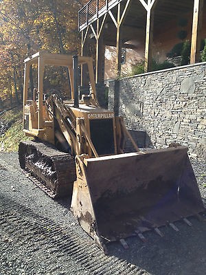   935C CRAWLER LOADER W/ BACKHOE ATTATCHMENT 4 IN 1 BUCKET LOW HOURS