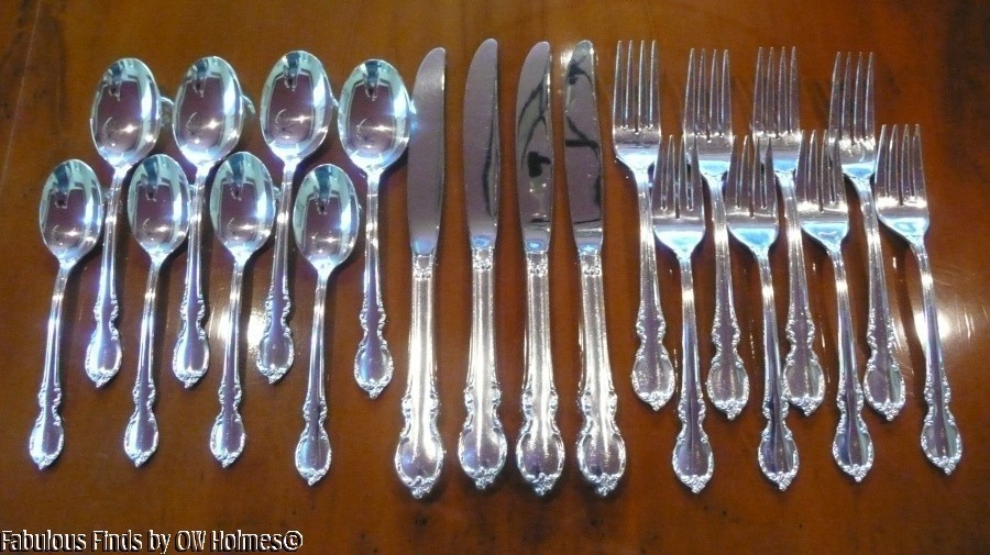 1847 Rogers REFLECTION Silverplate 20 Piece Flatware Dinner Set 