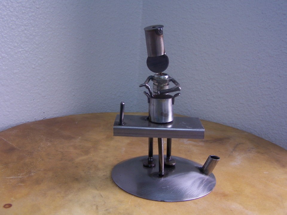 SCRAP METAL ART SCULPTURE,PEN HOLDER,GIFTS FOR CHEF,COOK,METAL ART 