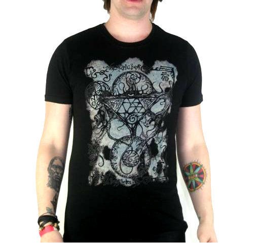 TOO FAST DEMON GATE ILLUMINATI GOTHIC PUNK EMO GOTH SATANIC DEVIL TEE 