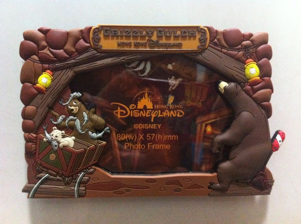 Hong Kong Disneyland Brown Bear Grizzly Gulch Magnet Photo Frame