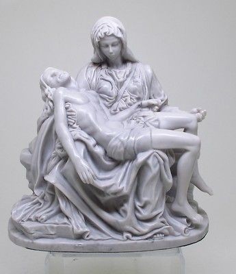 pieta statues in Statues & Figures