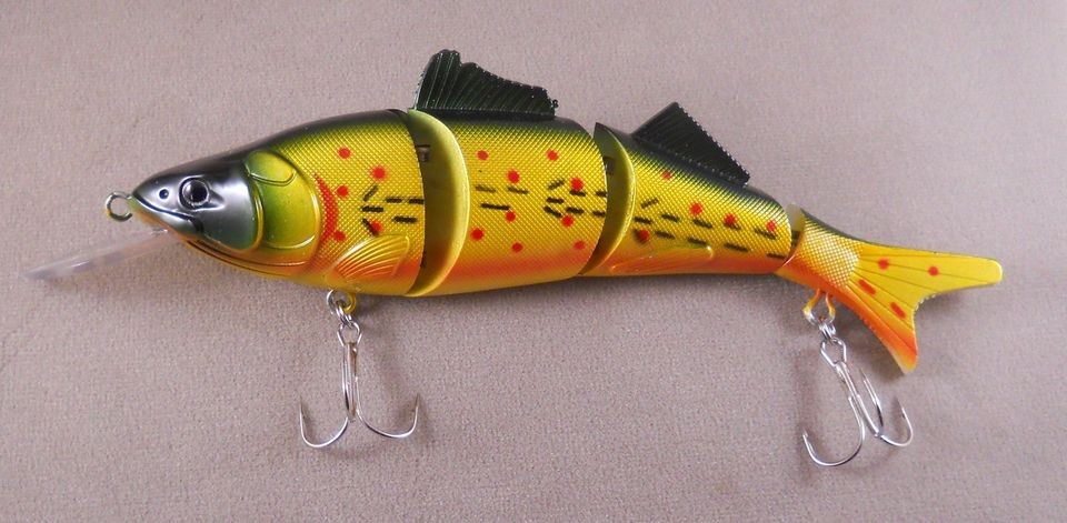 Bass Muskie Musky Fishing Lure / Crankbait Jointed Swimbait 9 inch